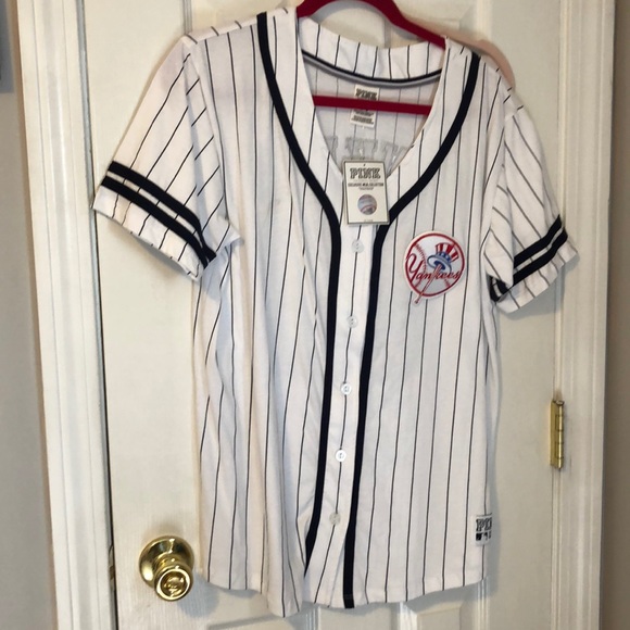 PINK Victoria's Secret Tops - NWT VS PINK NY YANKEES PIN STRIPE TEE PINK Victoria's Secret Tops - NWT VS PINK NY YANKEES PIN STRIPE TEE